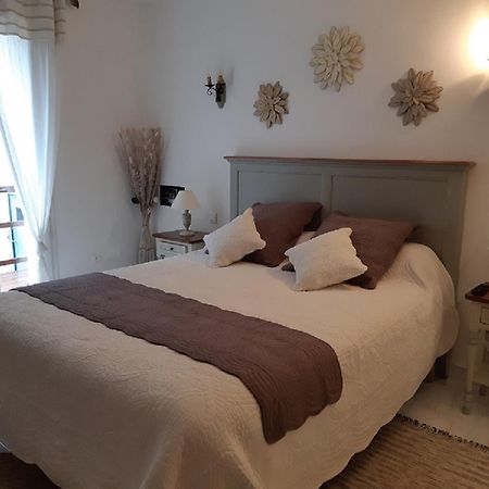 Les Chambres Manon - Piscine, Spa, Tennis Belcodene Dış mekan fotoğraf