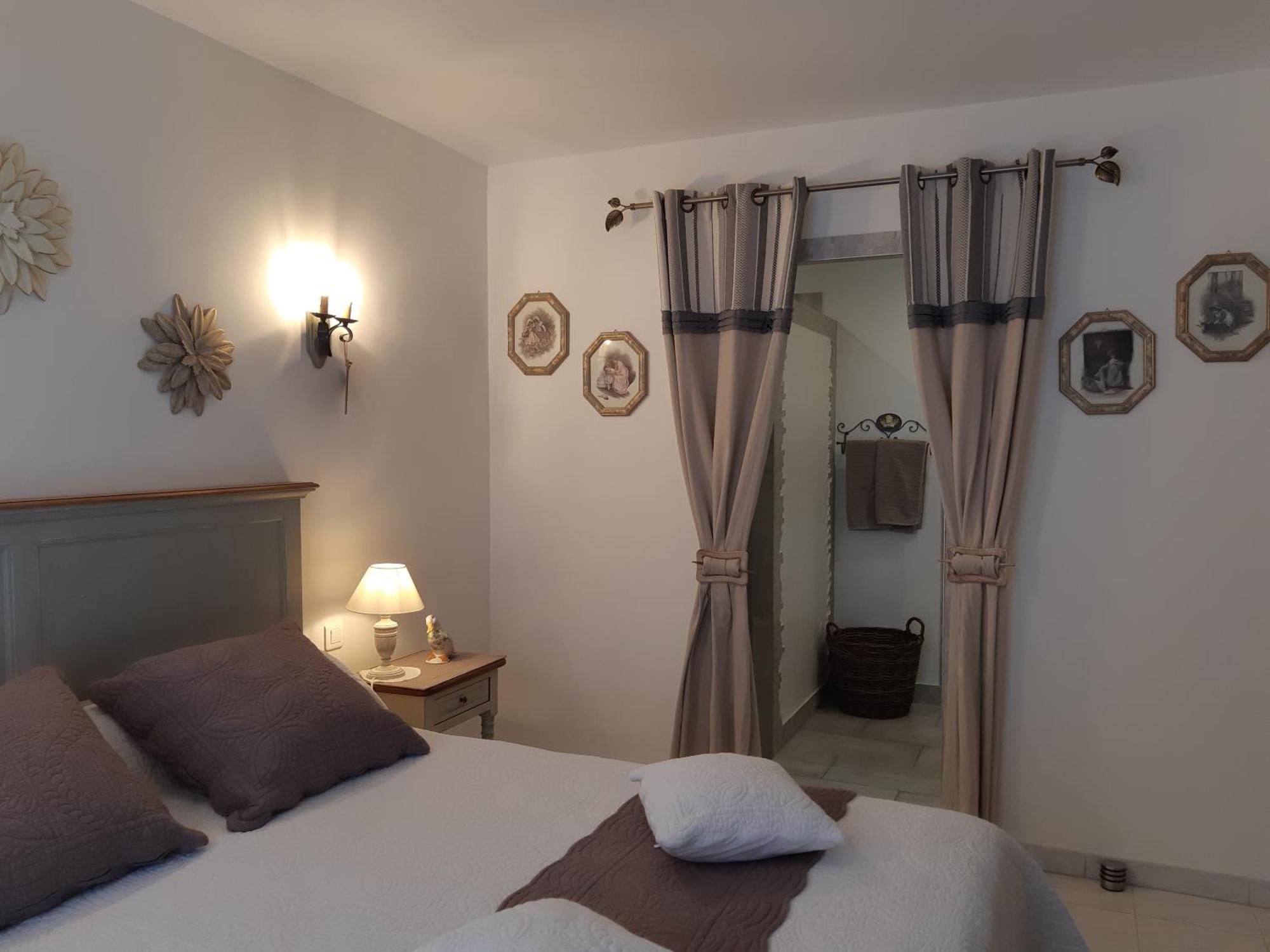 Les Chambres Manon - Piscine, Spa, Tennis Belcodene Dış mekan fotoğraf